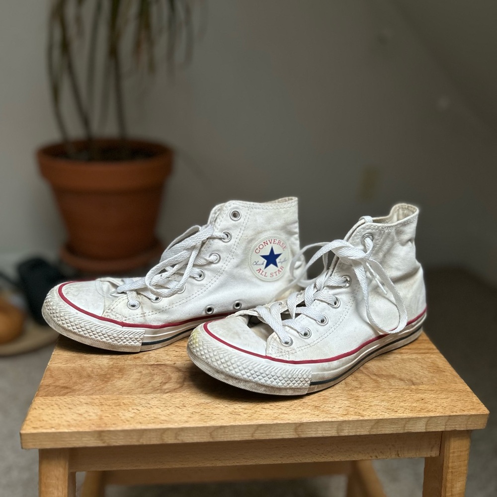 Converse White High-Top Sneakers Classic Canvas Design